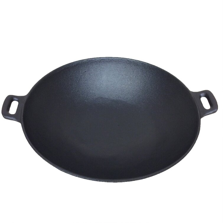 Cast store iron wok